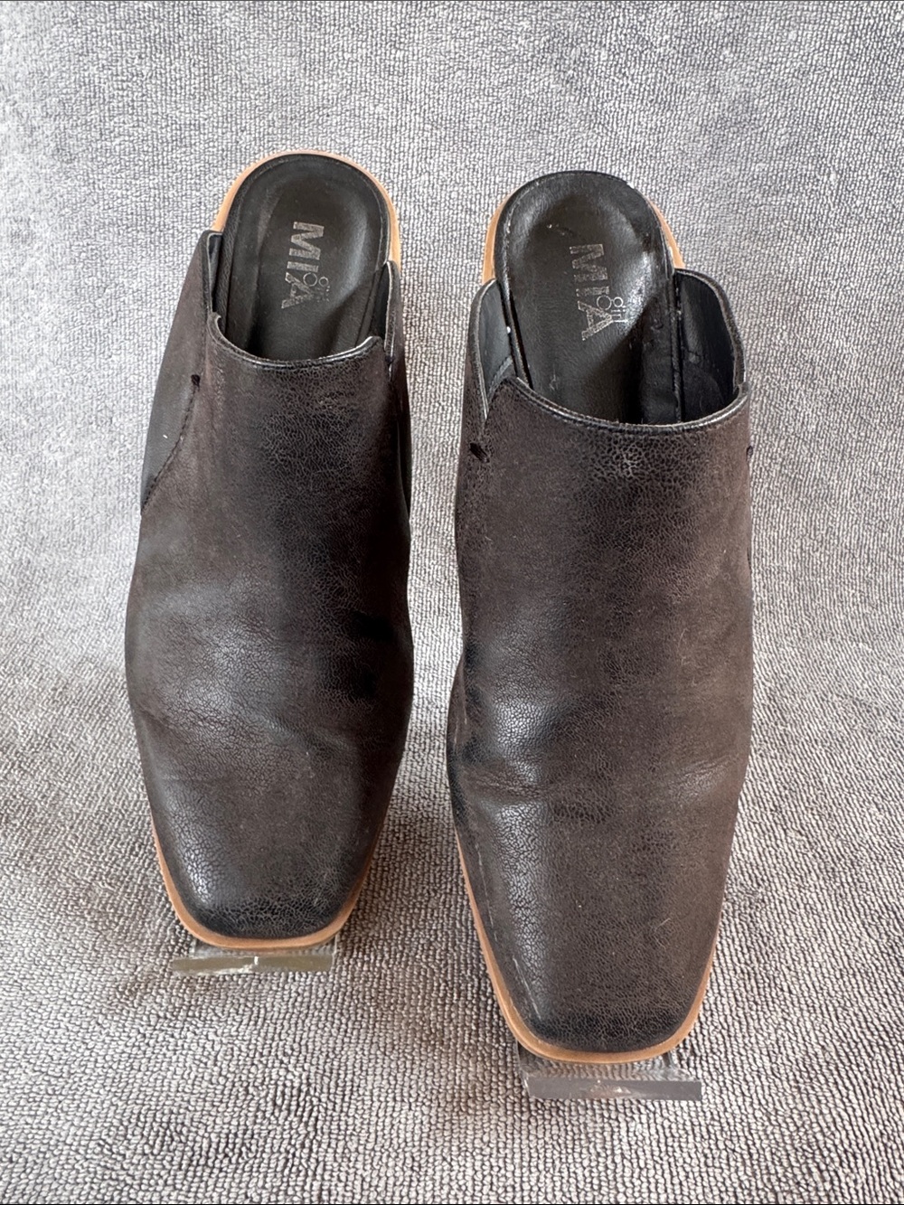 MIA Faux Black Leather Slip-On Mule with  Square Toe and Tan Trim Size 7.5M